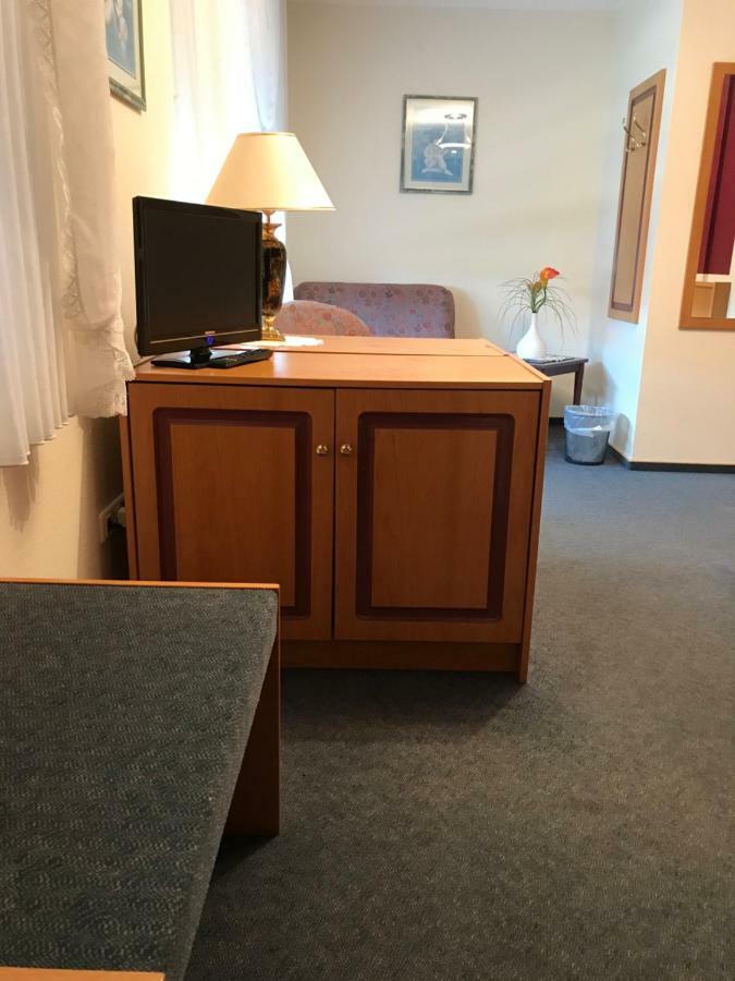 Landhaus Wilhelmshoehe Uetze Buitenkant foto